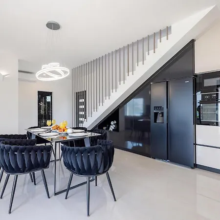 Stellante Tatil Evi Rovanjska